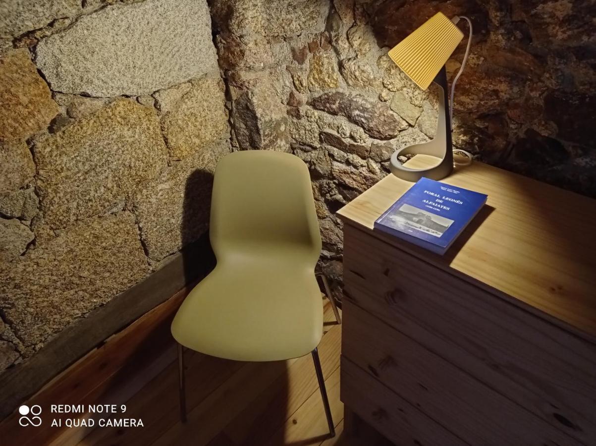 Casas Do Torreao 3 Casas De Alojamento Local Alfaiates Екстер'єр фото
